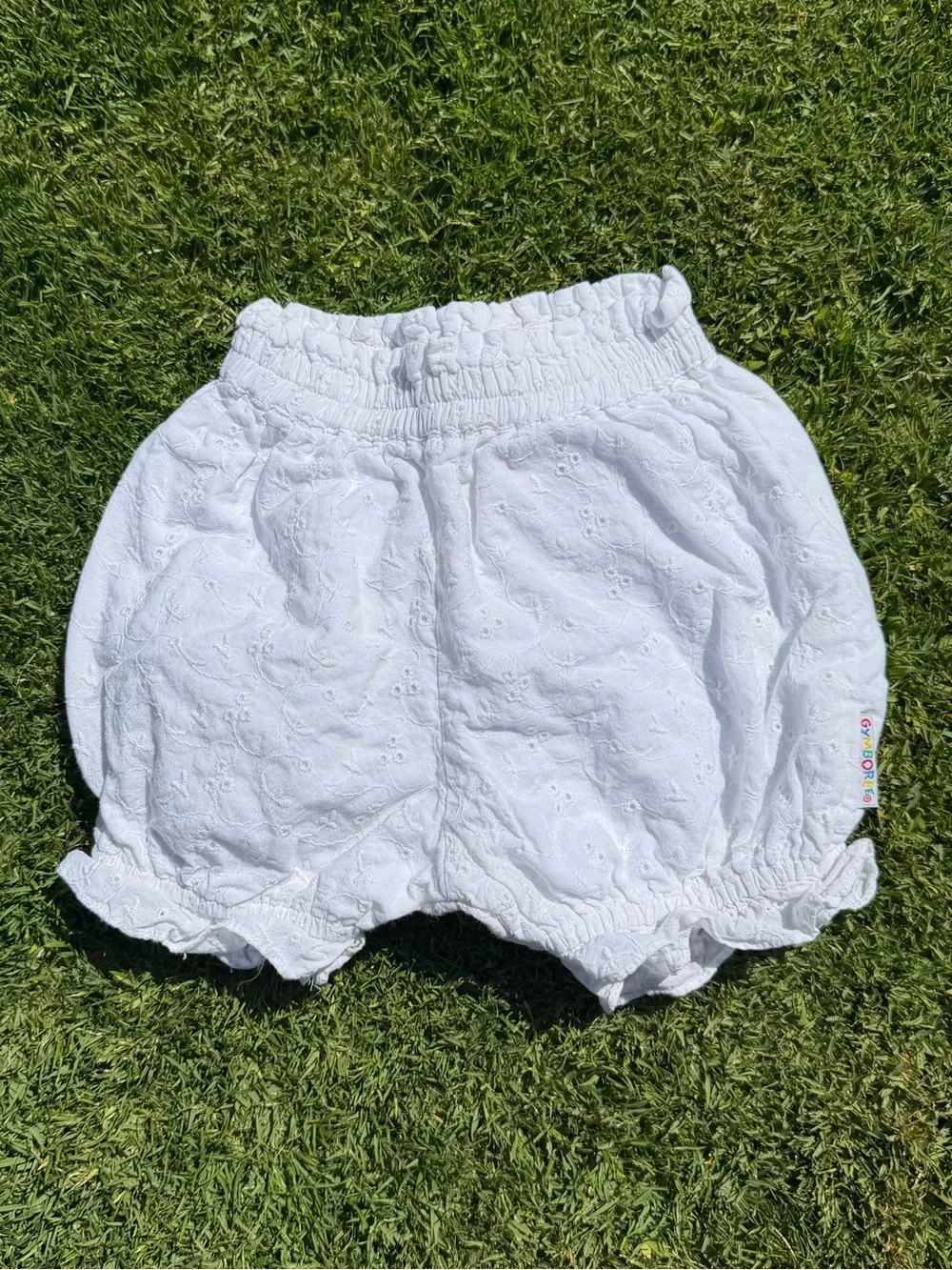 Vintage Gymboree Rainbow Tag White Eyelet Lace Bubble Bloomer Shorts X-Small GUC